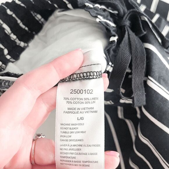 Jachs Girlfriend Womens Shorts Linen Blend Stretch Pinstripes Black White Large - Picture 3 of 9